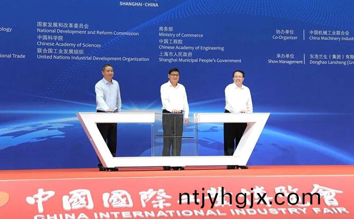 工博会(hui)自(zi)动(dong)化(hua)展(zhan)，铝(lv)型(xing)材应用遍(bian)地开(kai)花(hua)